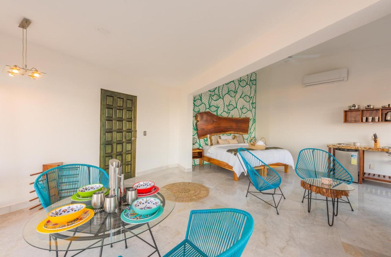 La Casa Blanca Aparthotel Puerto Vallarta Buitenkant foto